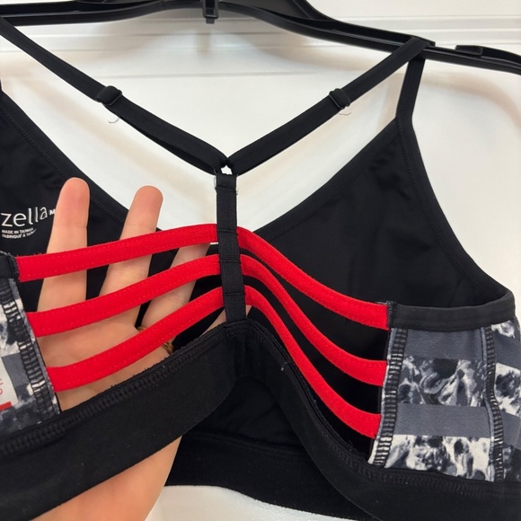 Zella Striped Camoflauge Strappy Back Sports Bra - Picture 5 of 5